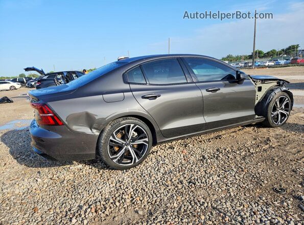 7JRL12FL4RG310228 2024 VOLVO S60 Gray Trasero derecho