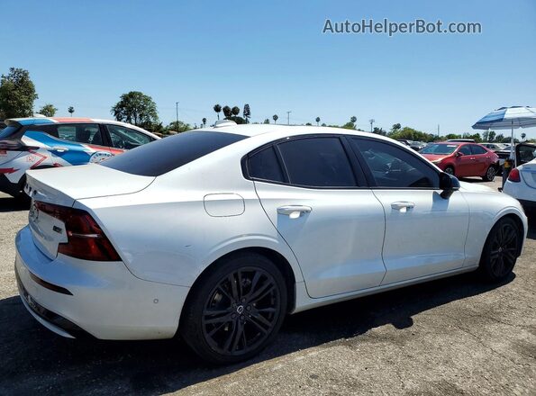7JRL12TH6RG303975 2024 VOLVO S60 White Trasero derecho