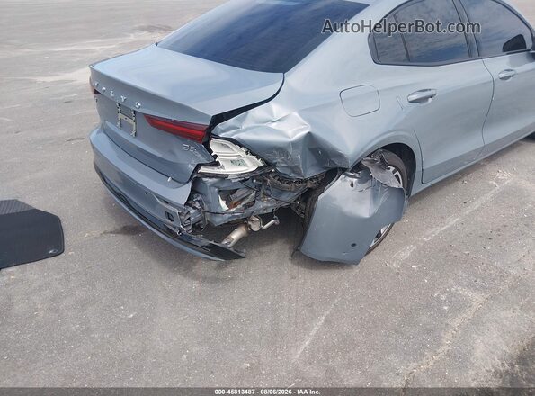 7JRL12TM6RG323317 2024 VOLVO S60 Blue Widok z przodu