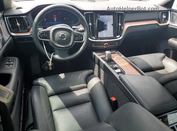 7JRL12TM8RG287338 2024 VOLVO S60 Black Առջևի վահանակի տեսք