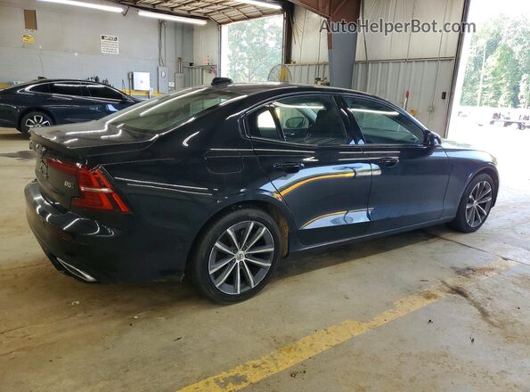 7JRL12TZ3NG189713 2022 VOLVO S60 Black Հետևի աջ