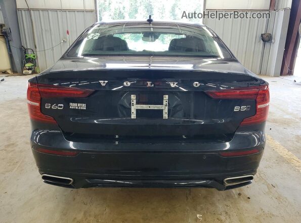 7JRL12TZ3NG189713 2022 VOLVO S60 Black Հետևի տեսք