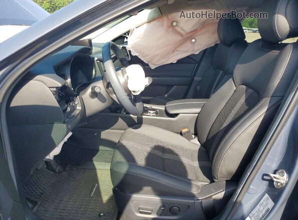 7MMVAABWXSN102423 2025 MAZDA CX-5 Gray Front interior view