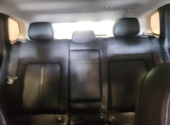 7MMVAAEW9TN145762 2026 MAZDA CX-5 White Հետևի նստատեղերի տեսք