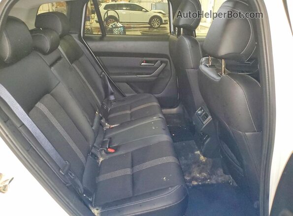 7MMVABAM8PN109013 2023 MAZDA CX-5 White Вид задньої частини салону