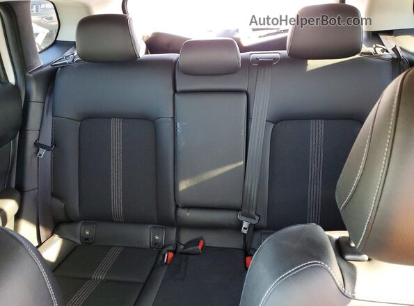7MMVABBM8SN369760 2025 MAZDA CX-5 White Rear seats view