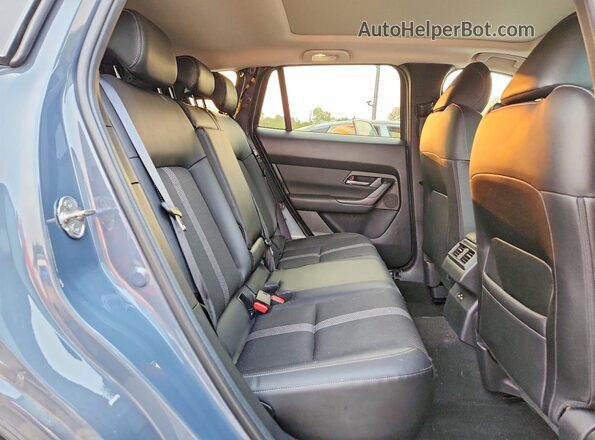 7MMVABCM3PN136858 2023 MAZDA CX-5 Blue Vista interior trasera