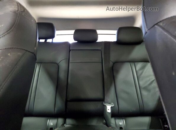7MMVABDL5TN495600 2026 MAZDA CX-5 White Vista de los asientos traseros