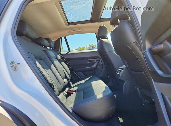 7MMVABDL5TN602094 2026 MAZDA CX-5 Silver Rear interior view