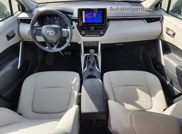 7MUAAAAG8RV099086 2024 TOYOTA COROLLA Silver Dashboard view