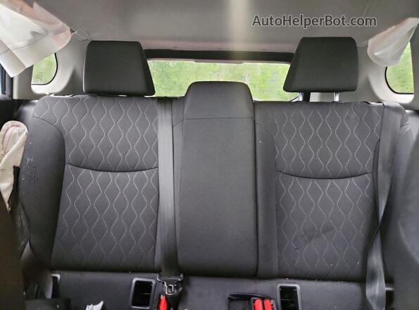 7MUBAABG4NV036645 2022 TOYOTA COROLLA Silver Rear seats view