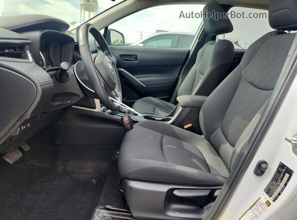 7MUBAABG9NV021574 2022 TOYOTA COROLLA White Front interior view