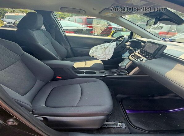 7MUCAABGXRV107583 2024 TOYOTA COROLLA Черный Вид спереди