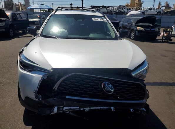 7MUDAAAG8SV132610 2025 TOYOTA COROLLA White Դիմացի տեսք