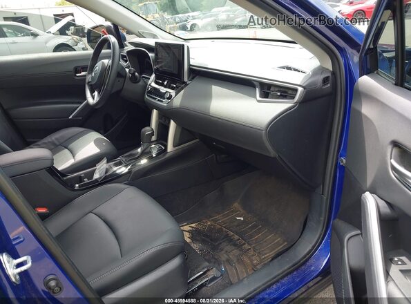 7MUDAABG5PV078365 2023 TOYOTA COROLLA CROSS Blue Widok wnętrza z przodu