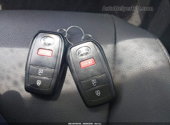 7MUEAAAG6RV096916 2024 TOYOTA COROLLA CROSS Light Blue Вид панели приборов