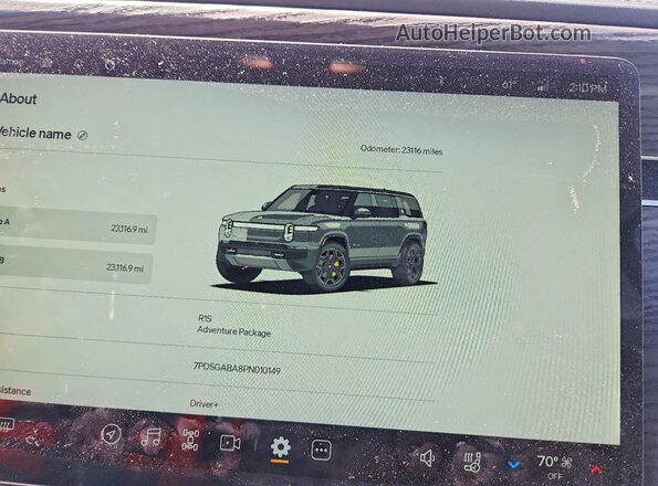 7PDSGABA8PN010149 2023 RIVIAN R1S Gray Вид щитка приладів