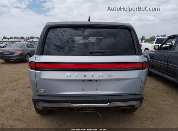 7PDSGABAXPN026014 2023 RIVIAN R1S Silver 