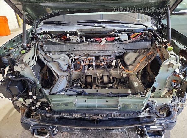 7PDSGABL9NN002253 2022 RIVIAN R1S Зеленый Вид подкапотного пространства