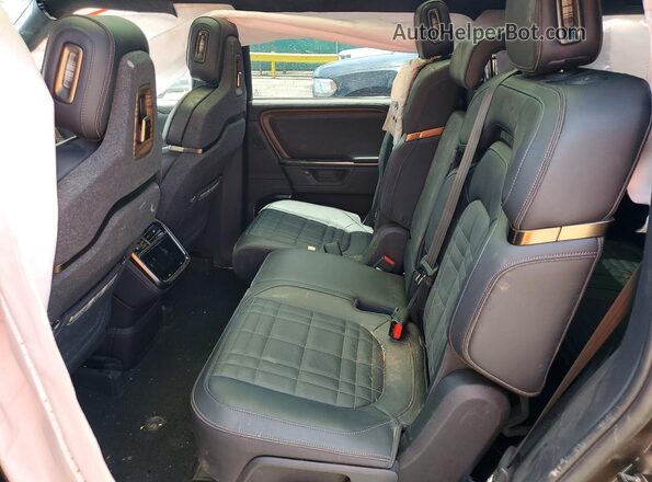 7PDSGABP3TN089065 2026 RIVIAN R1S Black Rear interior view