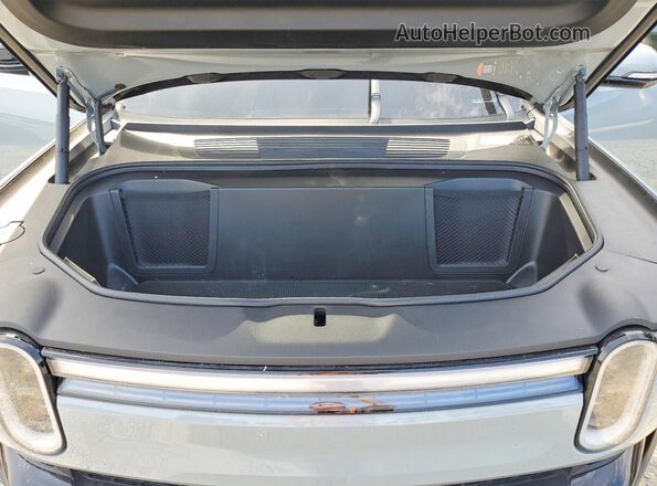 7PDSGBBA1SN047509 2025 RIVIAN R1S Gray Engine compartment view