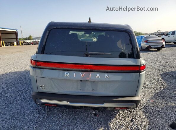 7PDSGBBA2RN037260 2024 RIVIAN R1S Gray Вид ззаду