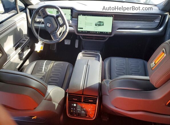 7PDSGBBA2RN037260 2024 RIVIAN R1S Gray Вид панелі приладів