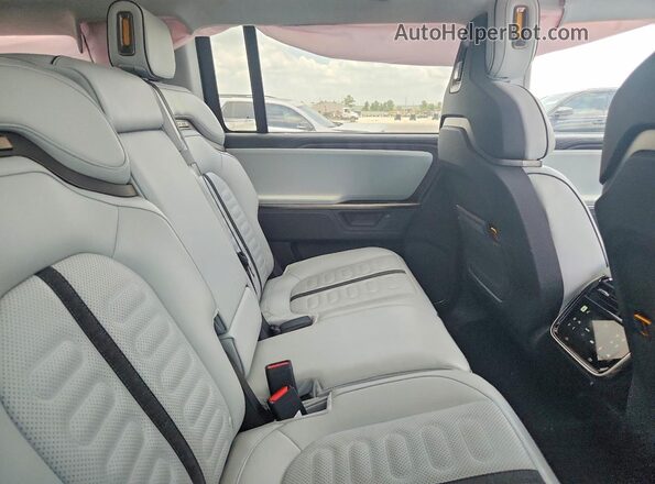 7PDSGBBA3SN053571 2025 RIVIAN R1S Gray Սալոնի հետևի տեսք