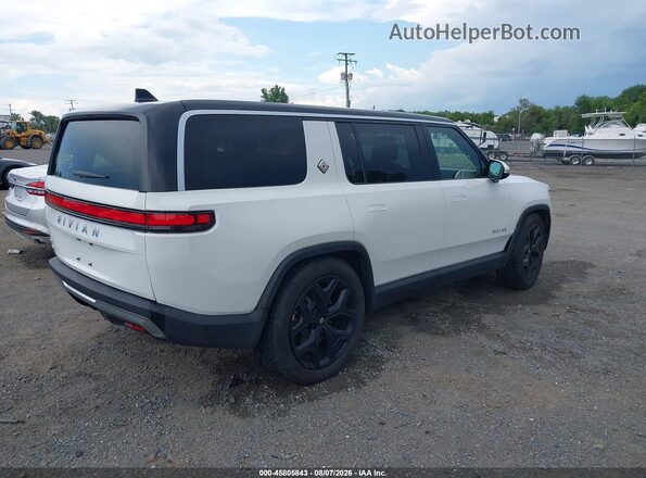 7PDSGBBA9RN037210 2024 RIVIAN R1S White Rear right