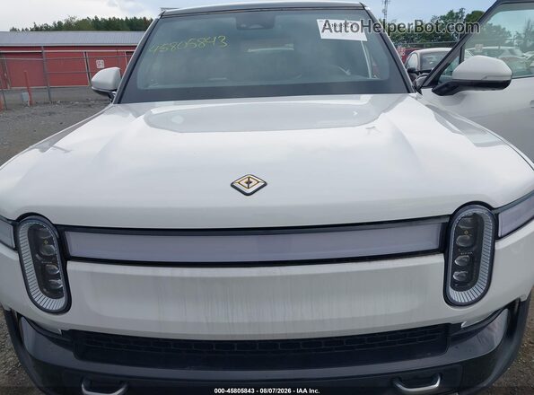 7PDSGBBA9RN037210 2024 RIVIAN R1S White Rear view
