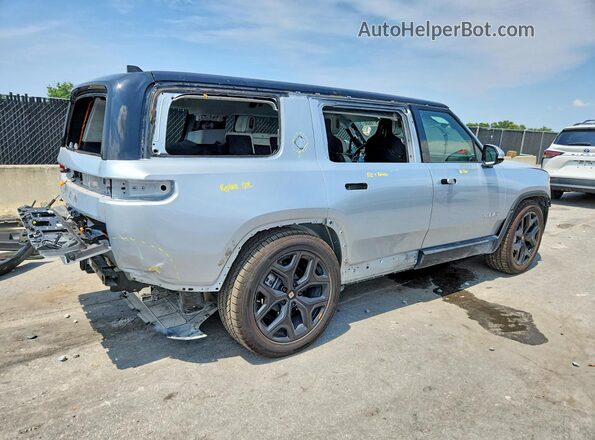 7PDSGCBA9RN041425 2024 RIVIAN R1S Silver Հետևի աջ