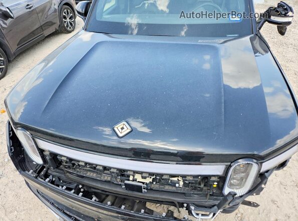 7PDSGCBA9RN045068 2024 RIVIAN R1S Black Engine compartment view