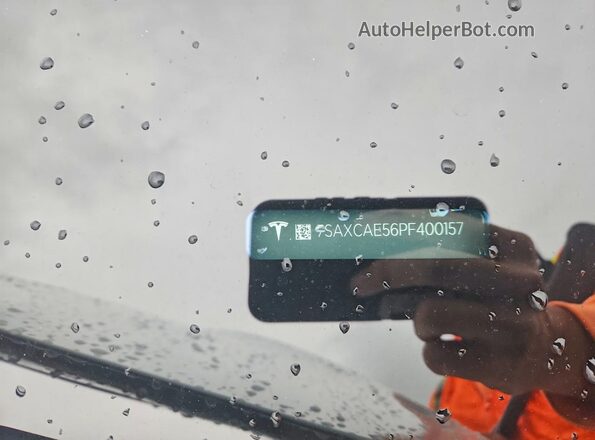 7SAXCAE56PF400157 2023 TESLA MODEL Белый Вид подкапотного пространства