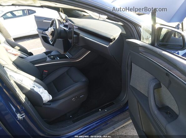 7SAXCBE51SF462550 2025 TESLA MODEL X Синий Вид салона спереди