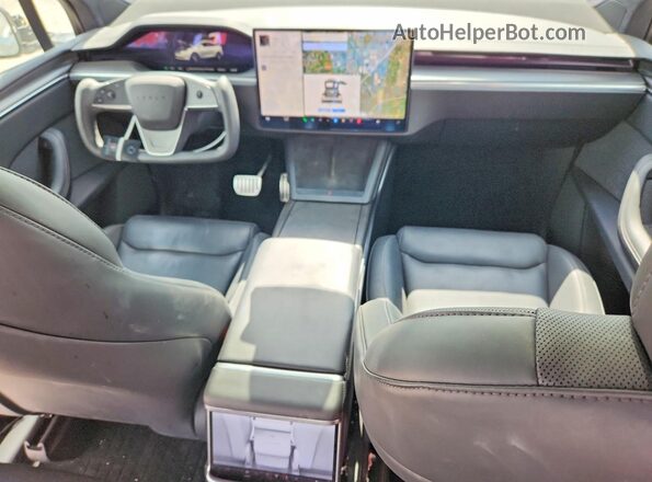 7SAXCBE60RF439361 2024 TESLA MODEL Белый Вид панели приборов