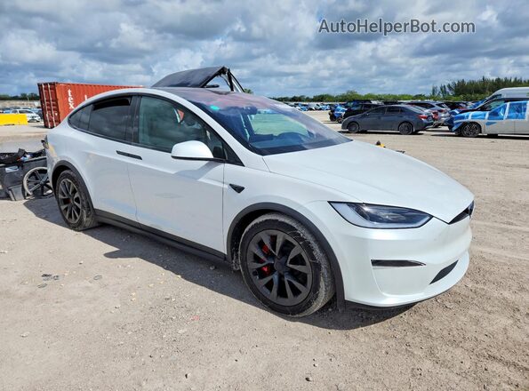 7SAXCBE60RF439361 2024 TESLA MODEL Белый Передняя правая четверть