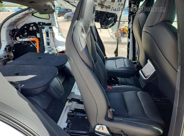 7SAXCBE60RF439361 2024 TESLA MODEL Белый Вид задней части салона