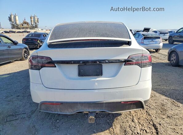 7SAXCBE63NF349390 2022 TESLA MODEL White Հետևի տեսք