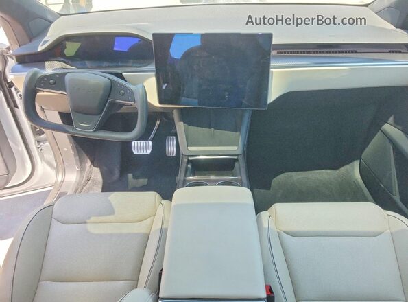 7SAXCBE68TF486676 2026 TESLA MODEL White Vista del salpicadero