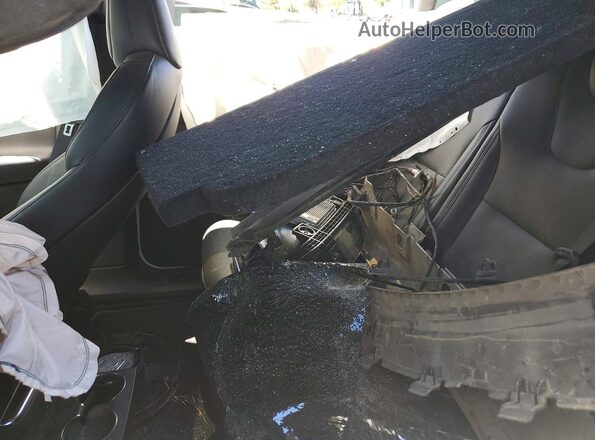 7SAXCDE52PF378790 2023 TESLA MODEL Белый Вид задних сидений
