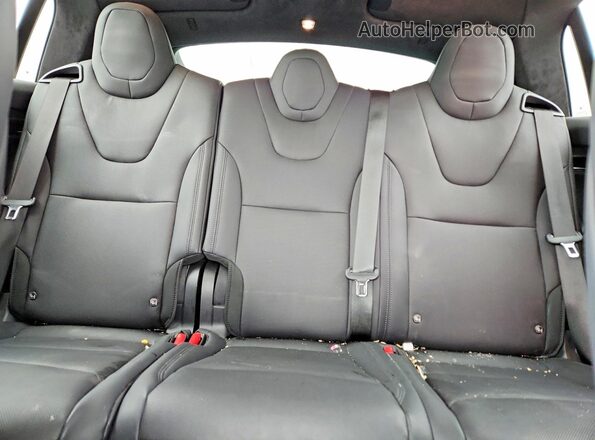 7SAXCDE52SF468756 2025 TESLA MODEL Gray Vista de los asientos traseros