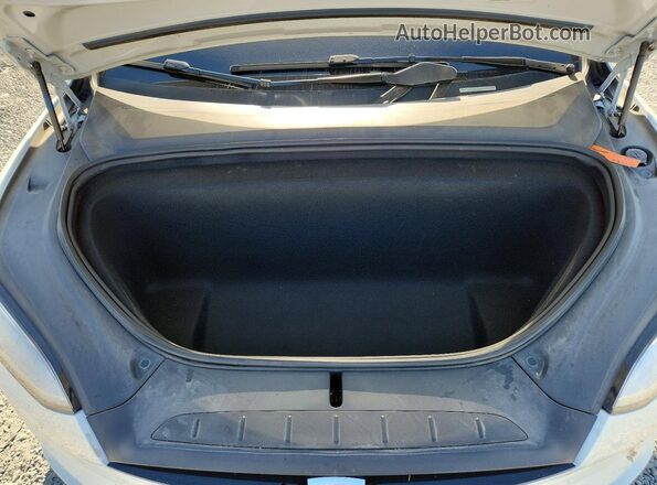 7SAXCDE59NF339045 2022 TESLA MODEL White Engine compartment view