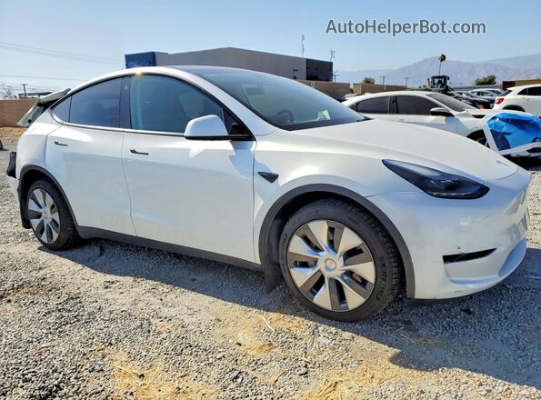 7SAYGAEE0PF686273 2023 TESLA MODEL Белый Передняя правая четверть