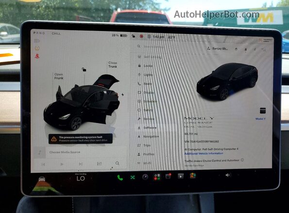 7SAYGAEE0RF190392 2024 TESLA MODEL Black ხელსაწყოთა პანელის ხედი