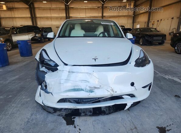 7SAYGAEE1PF759294 2023 TESLA MODEL White Widok z przodu