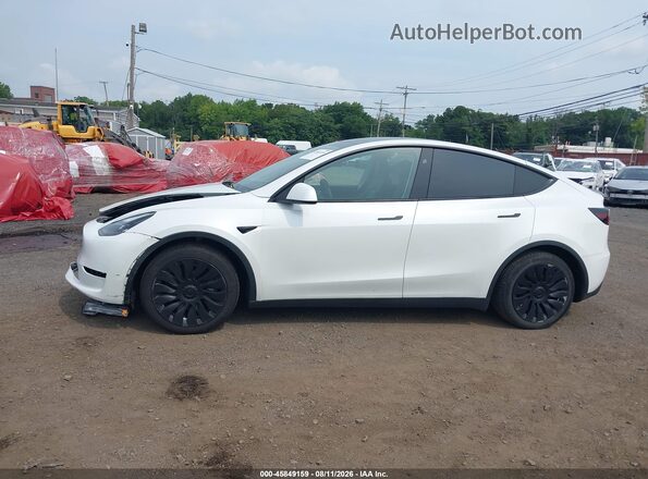 7SAYGAEE1PF792134 2023 TESLA MODEL Y White Панорамний вид салону 360°