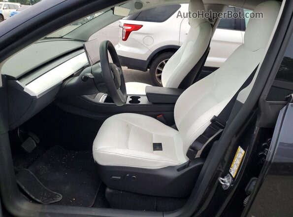 7SAYGAEE1SF244367 2025 TESLA MODEL Black Սալոնի դիմացի տեսք