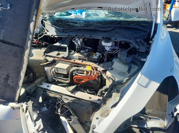 7SAYGAEE3NF350811 2022 TESLA MODEL Белый Вид подкапотного пространства