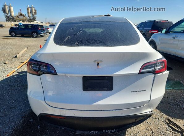 7SAYGAEE3NF350811 2022 TESLA MODEL Белый Вид сзади