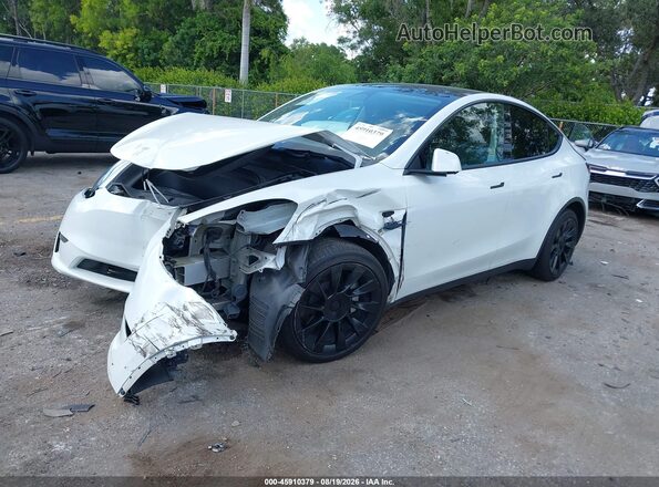 7SAYGAEE3PF590329 2023 TESLA MODEL Y White Передня ліва чверть
